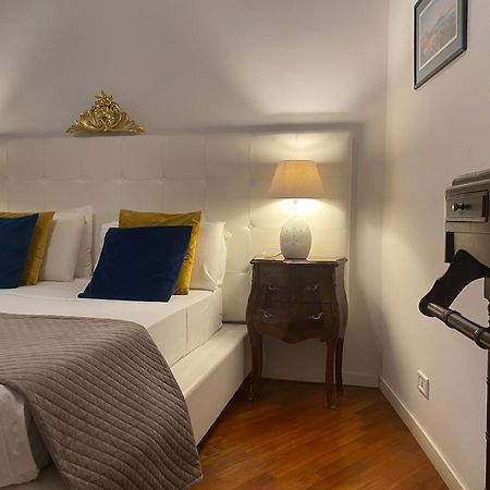 Realpartenope B&B 284 Неаполь Экстерьер фото